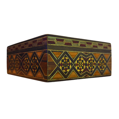 Usta Gaby Al Dayeh’ten Şam Mozaik Kutusu – Sedef ve Kadife İç Kaplama