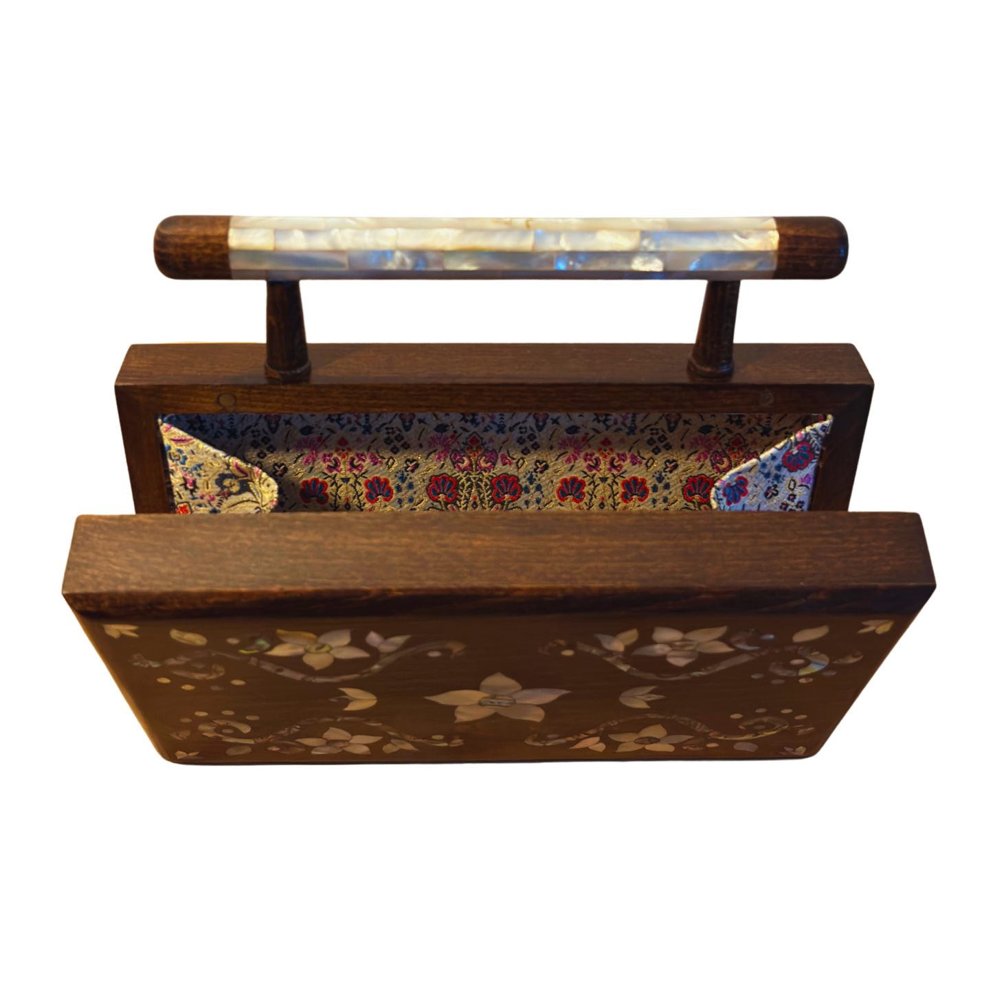 شام – حقيبة يد دمشقية فاخرة مطعّمة بالصدف وبطانة بروكار