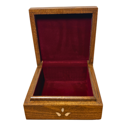 Handgefertigte Luxusbox aus Damaskus – Perlmutt & Samteleganz