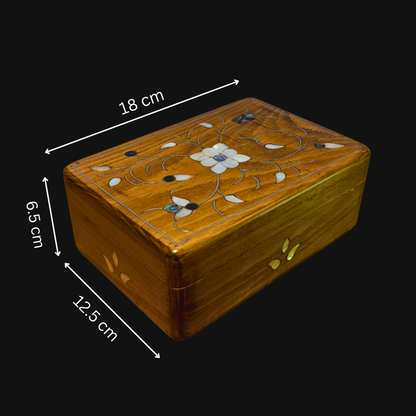 Handgefertigte Luxusbox aus Damaskus – Perlmutt & Samteleganz