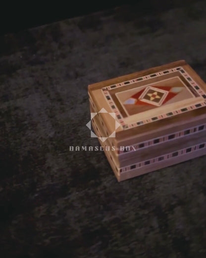 Handgefertigte Mosaik-Ringschatulle aus Damaskus – Holzkunst & Samt