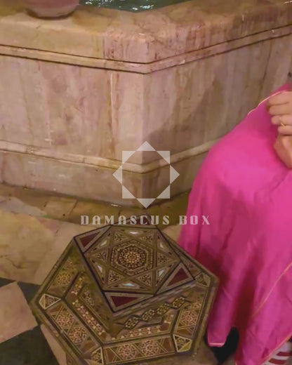 Damasceńska Szkatułka Mozaikowa od Gaby Al Dayeh – Masa Perłowa i Aksamitne Wnętrze